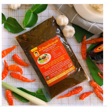 ตราแม่พร น้ำพริกแกงไตปลาแห้งตำรับปักษ์ใต้ กลิ่นหอม ไม่คาว ไม่เค็มจัด เพิ่มเนื้อปลาโอและเม็ดมะม่วงหิมพานต์ขนาด 250 กรัม ตรา แม่พร