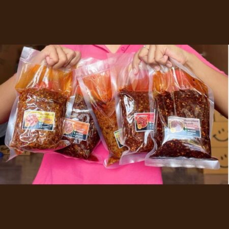 น้ำพริกอุทัยธานี by คุณจ๊ะ บรรจุถุงซีลพลาสติกใส 500 กรัม( เผา หมูกุ้ง)